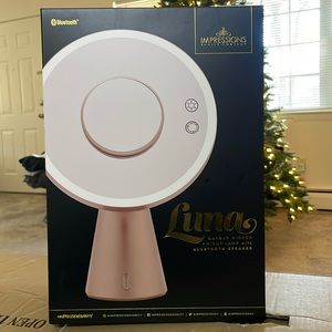 Impressions Luna Makeup Mirror